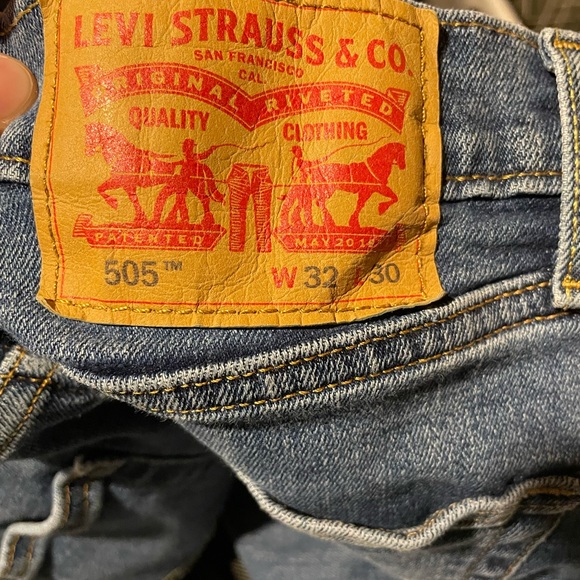 Levis jeans - Picture 3 of 3